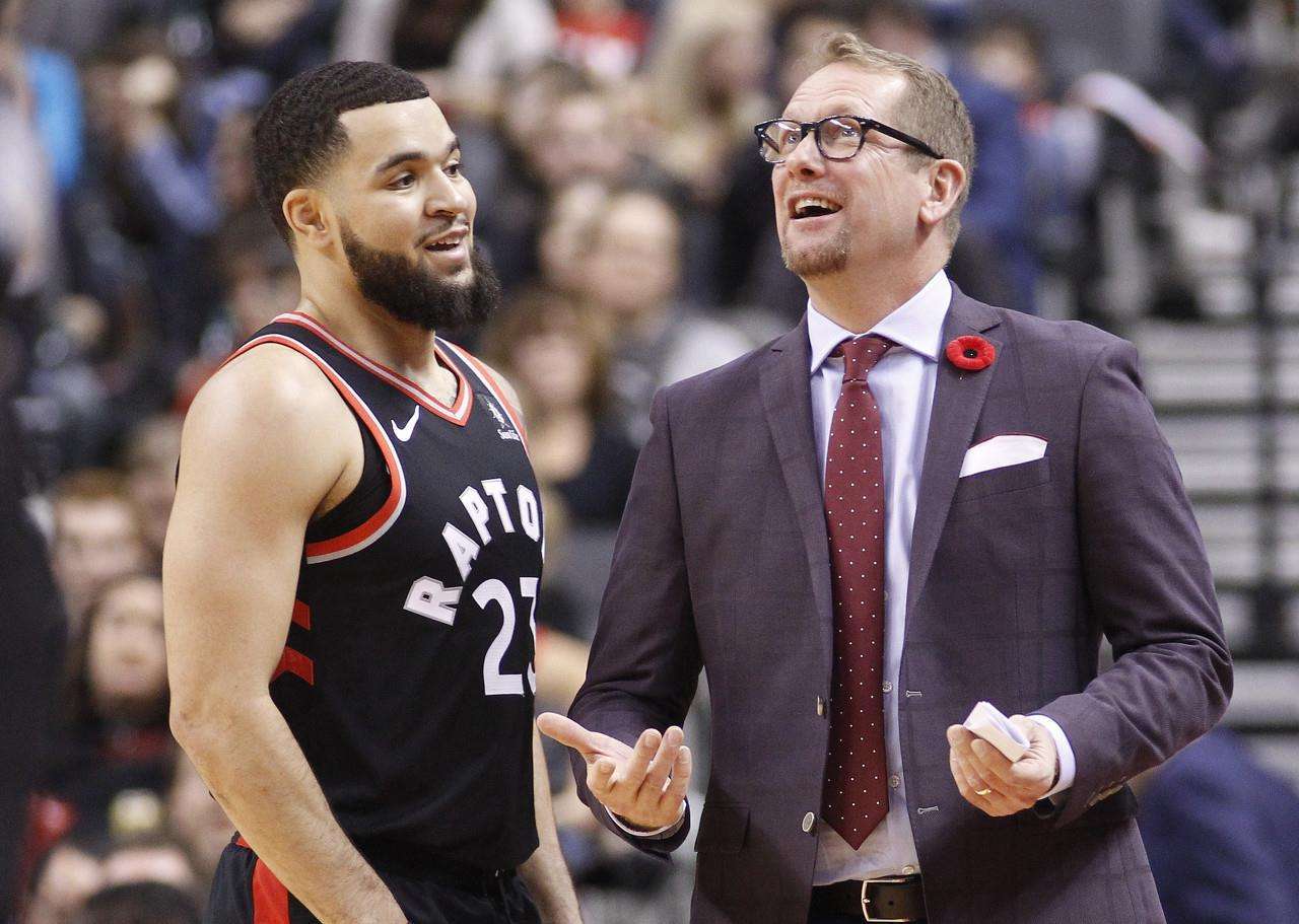 象征身份的 象征身份的